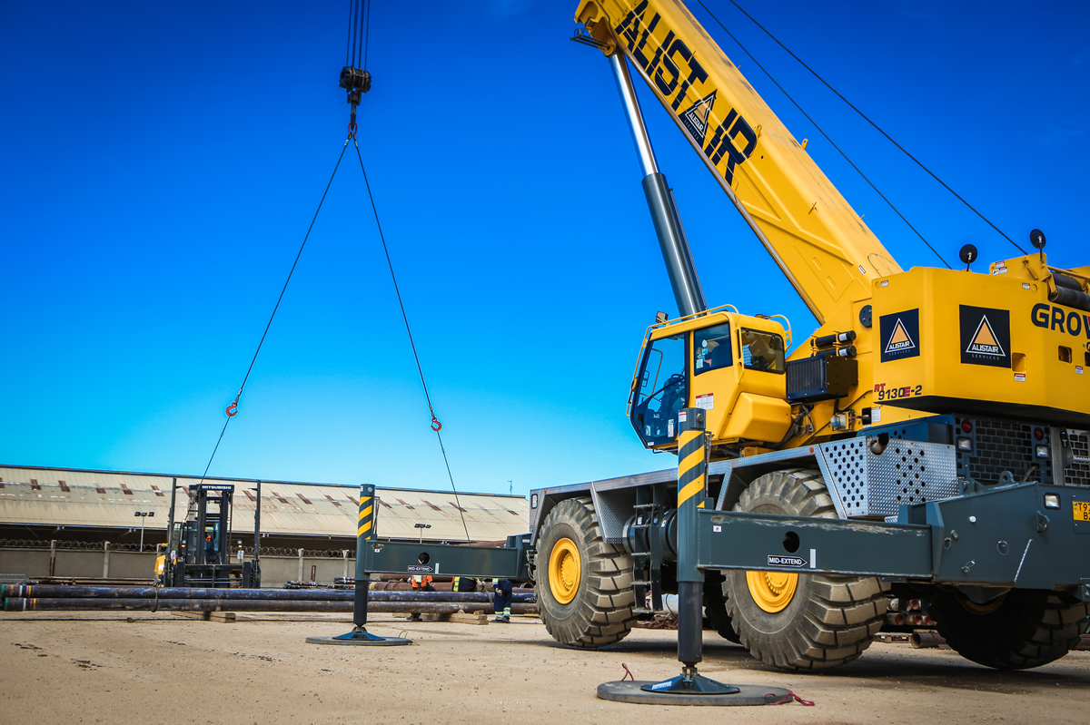 crane2-alistair-group-equipment-rental