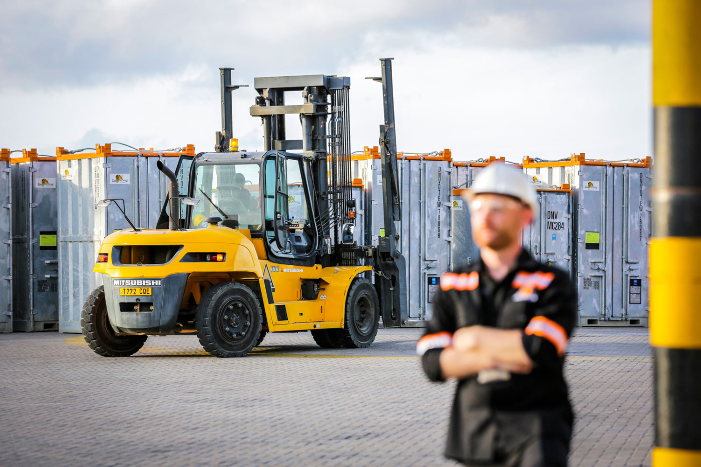 Alistair-Group-Forklift Alistair-Group-Forklift